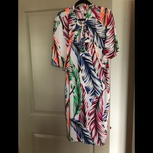 Dress with short cape only worn once